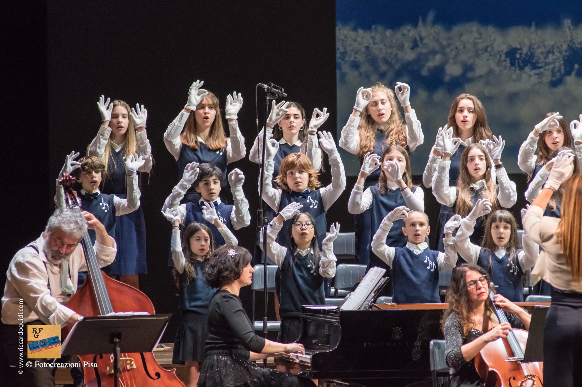 Musica ragazzi - Coro voci e mani bianche "Bonamici"